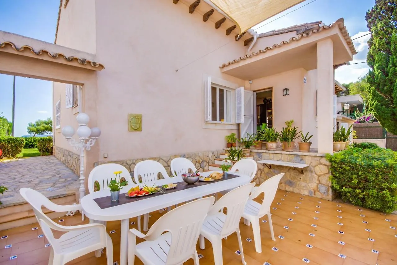 Ideal Property Mallorca - Llenaire Port de Pollenca Spain