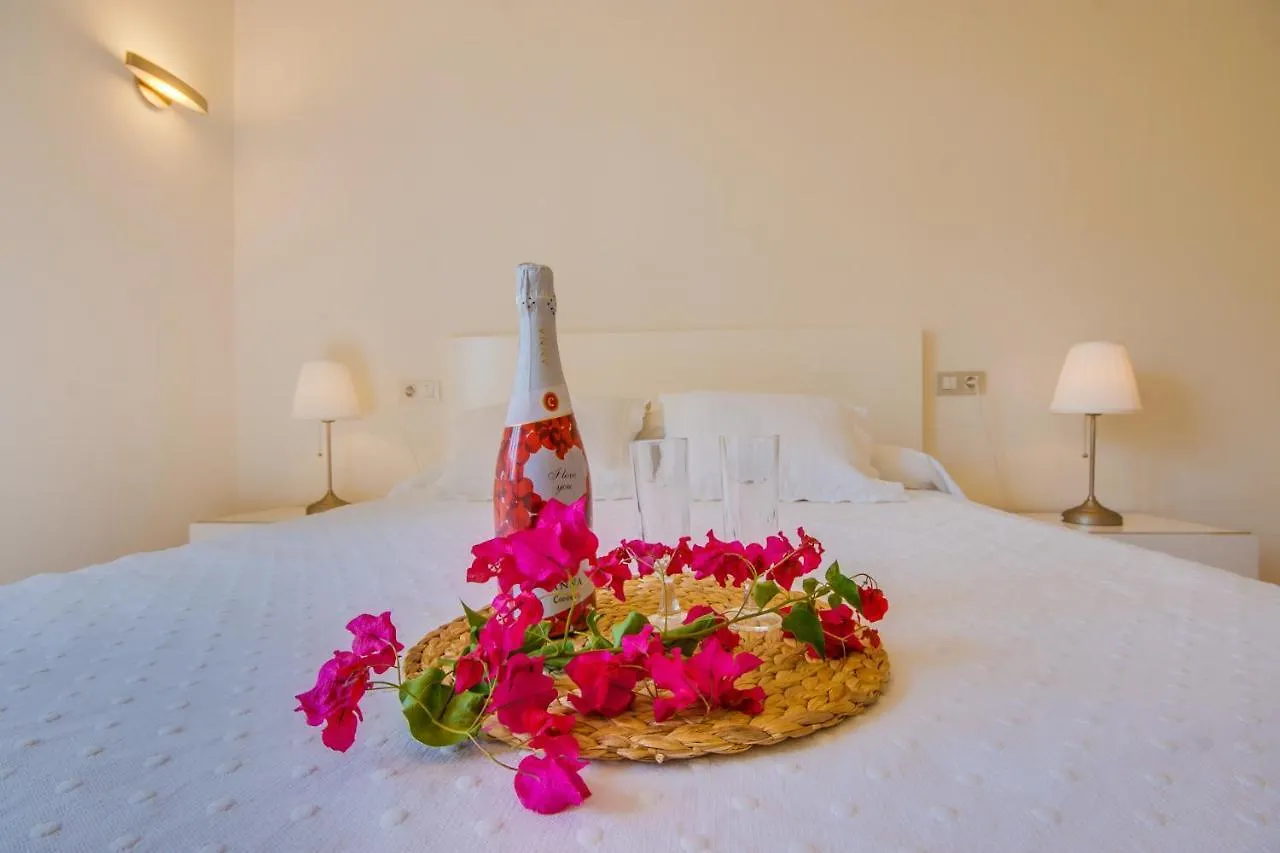 Ideal Property Mallorca - Llenaire Port de Pollenca 0*,  Spain